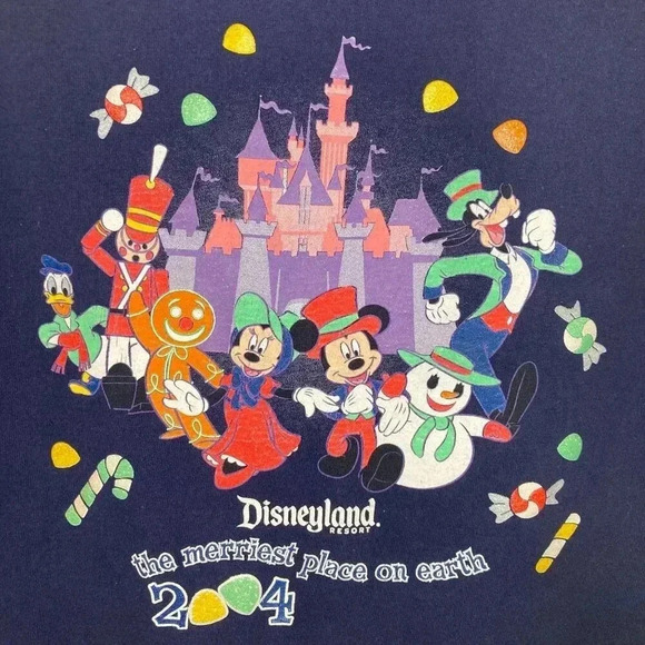 Disneyland Womens Christmas The Merriest Place 2004 Shirt Small Blue XM VINTAGE - Picture 1 of 7